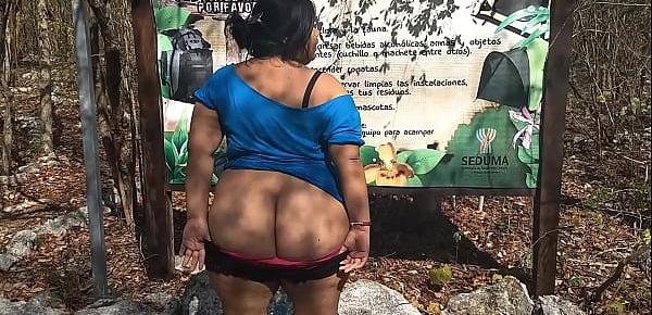  Teen exhibit jovencita mexicana en parque nacional desnudandose